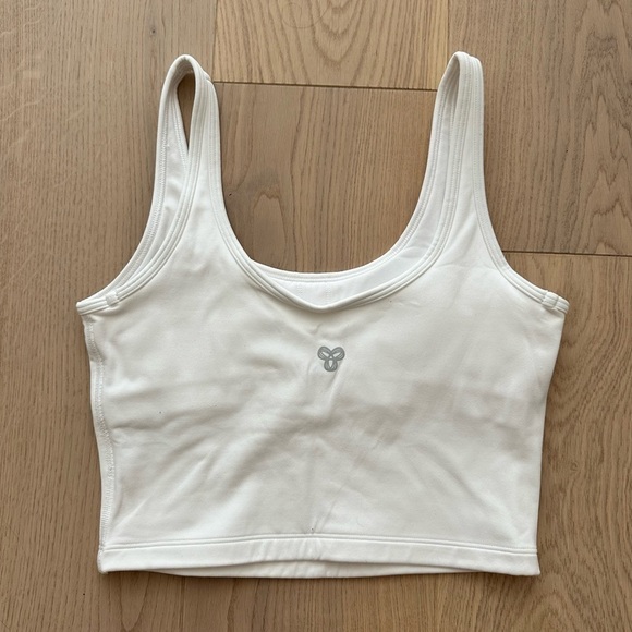 aritzia tnalife core sports tank - Picture 3 of 4